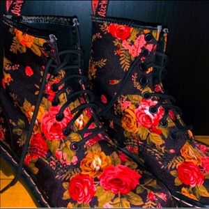 A beautiful pair of floral Dr. Martens AirWairs